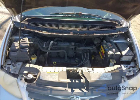 2006 Chrysler Town & Country from USA, damaged, VIN 1A4GP45R06B739675